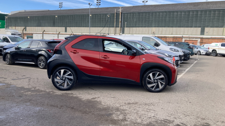 Toyota Aygo X 1.0 VVT-i Edge 5dr Petrol Hatchback